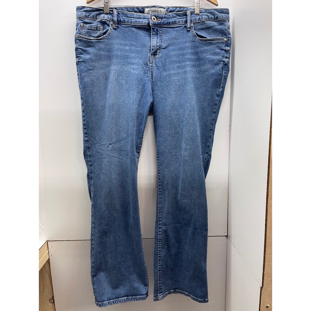 Torrid Relaxed Boot Jeans Womens 22R Medium Wash Plus Size Denim 0677002